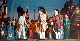 Following the victory parade, Mr.Puff (Martin Wallace, centre) asks Mr.Sneer (Neil Saunders - left) and Mr. Dangle (Gordon Cochran - right) what they thought of his play.
 Select this image to see a larger version. 