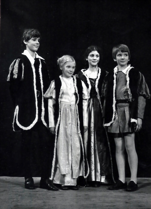 Select this image to see a larger version. Peter (Nicholas Emerson), Lucy (Philippa Hough), Susan (Felicity Wiseman) & Edmund (David Blott).
